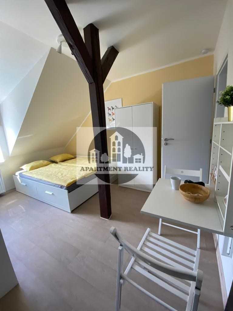 Rent Apartment for 1+KK Praha, Čerčanská č. 1