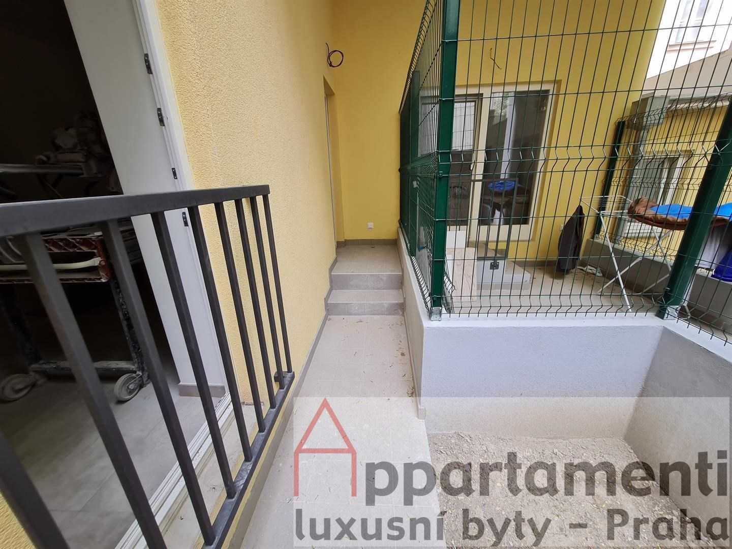 Prodej bytu 1+KK Praha, Plzeňská 488/39 č. 1