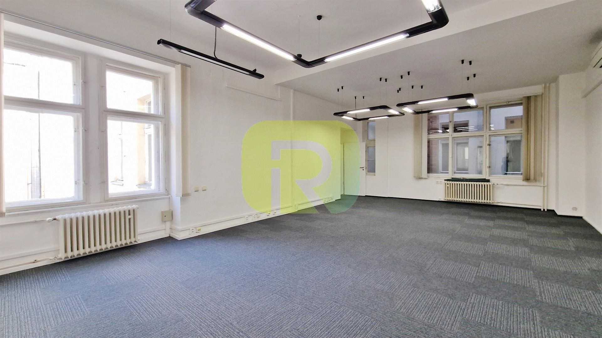 Rent Commercial property for  Praha, Opletalova č. 1